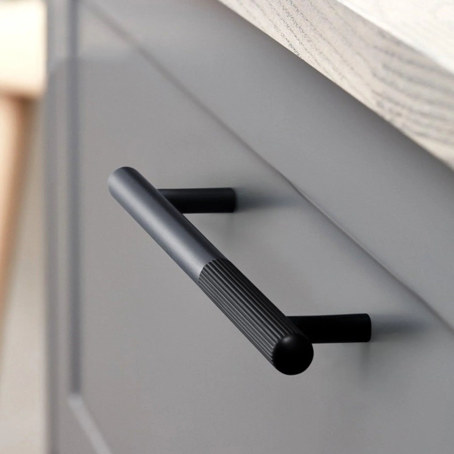 two-tone-cabinet-handle-black-and-gray-96mm
