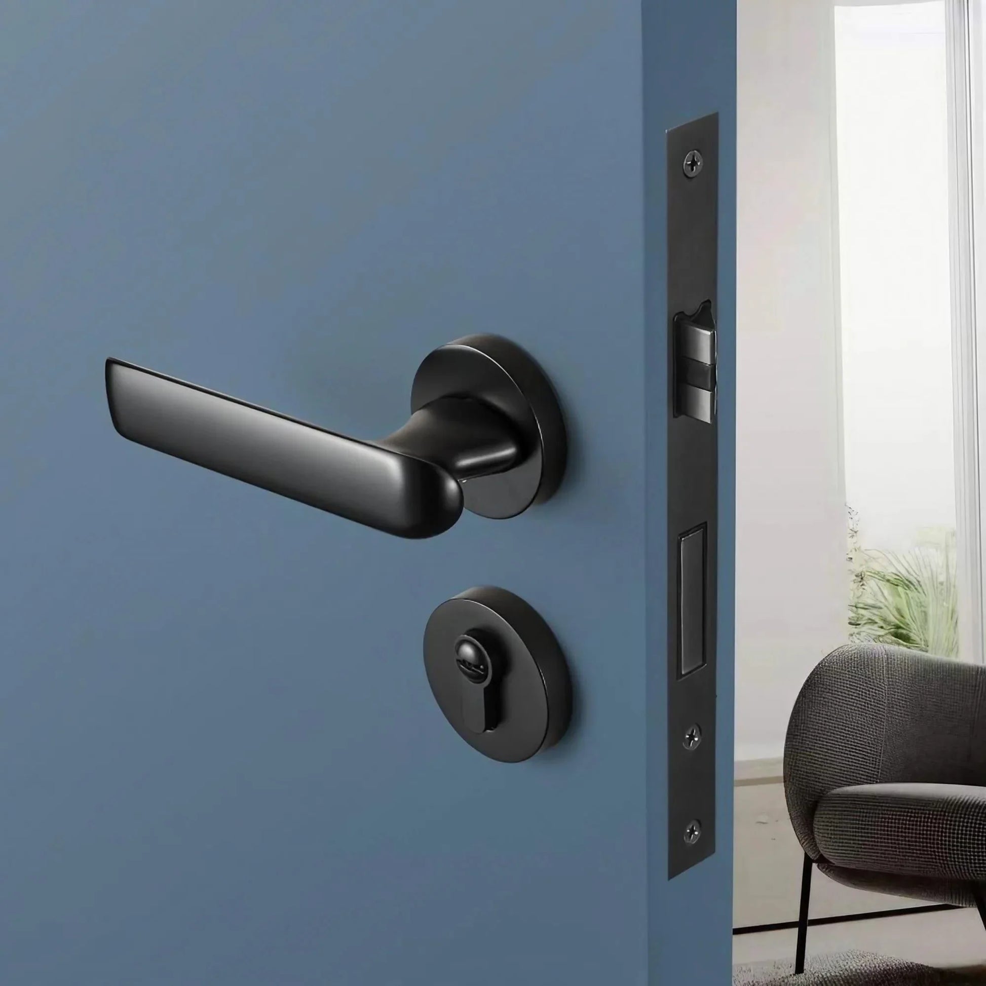 Matte Black Lever Door Handle with Key Lock - KAHO Hardware